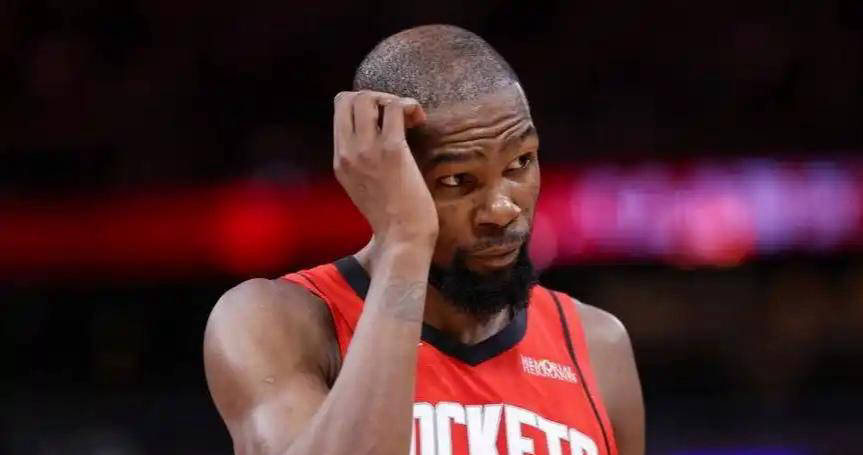 九游娱乐-关于杜兰特回归赛场，惊险取胜首场状态亮眼，西班牙队观众沸腾！的信息