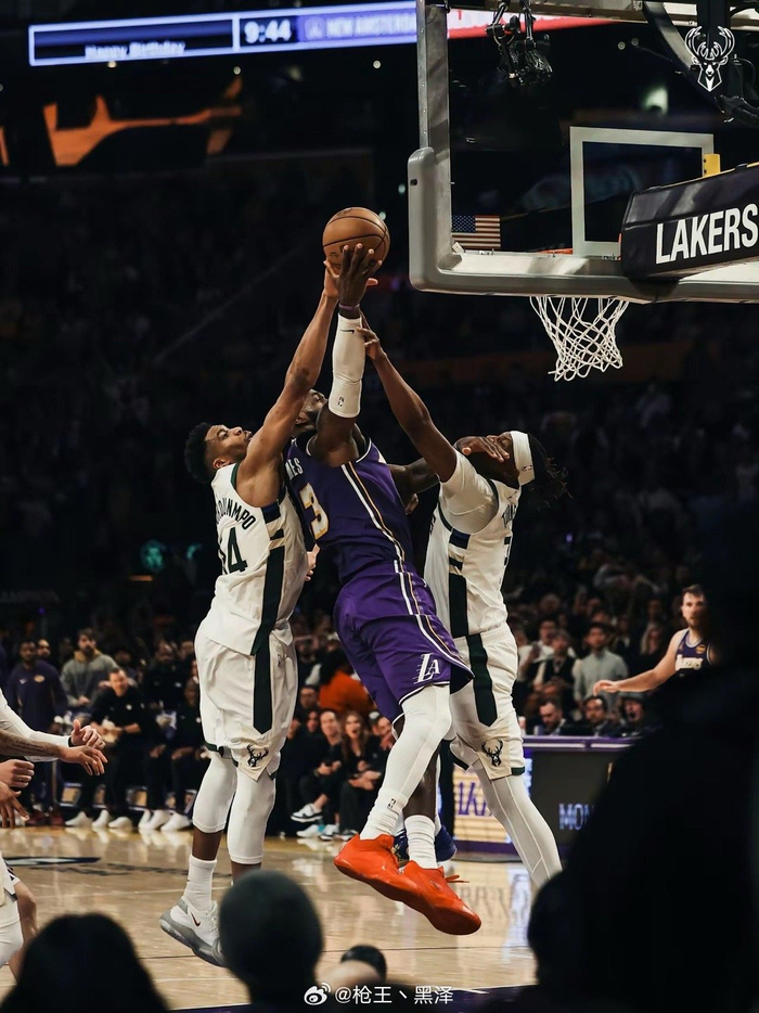 九游体育- 字母哥扣篮集锦高清 