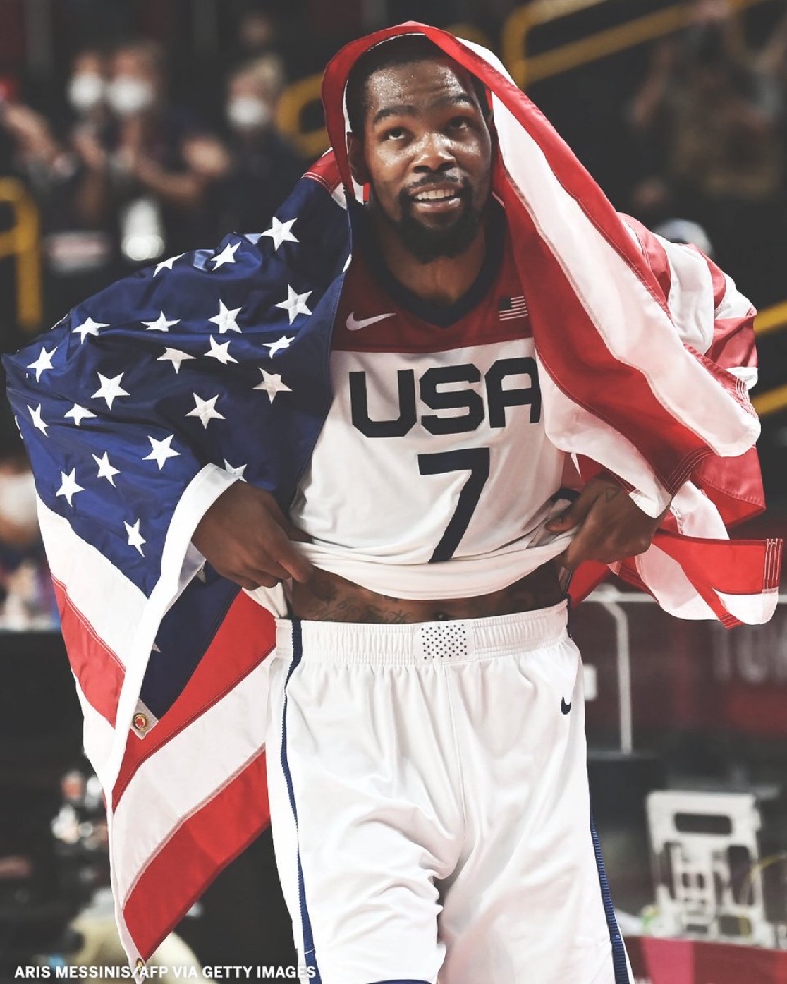 九游体育-包含杜兰特迎来五赛季高光表现，篮网球迷沸腾！的词条